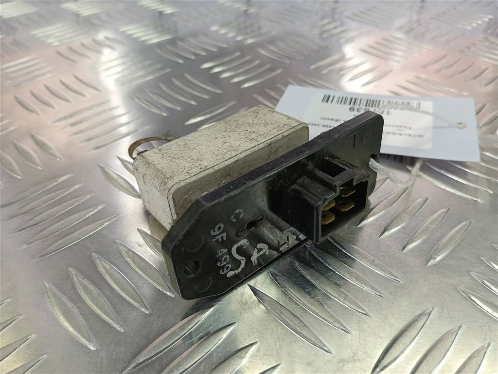 резистор отопителя (ежик) MITSUBISHI Space Star  MR460365, 1550 рублей, Москва