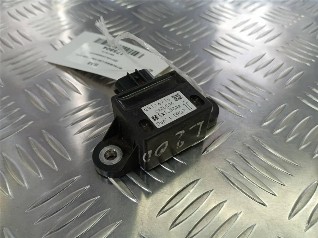 датчик ускорения MITSUBISHI L200  2.5 DI-D MT (136 л.с.)L200  IV (2006—2014) Пикап MN116715, 750 рублей, Москва