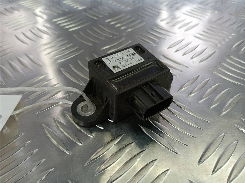 датчик ускорения MITSUBISHI L200  2.5 DI-D MT (136 л.с.)L200  IV (2006—2014) Пикап MN116715, 750 рублей, Москва