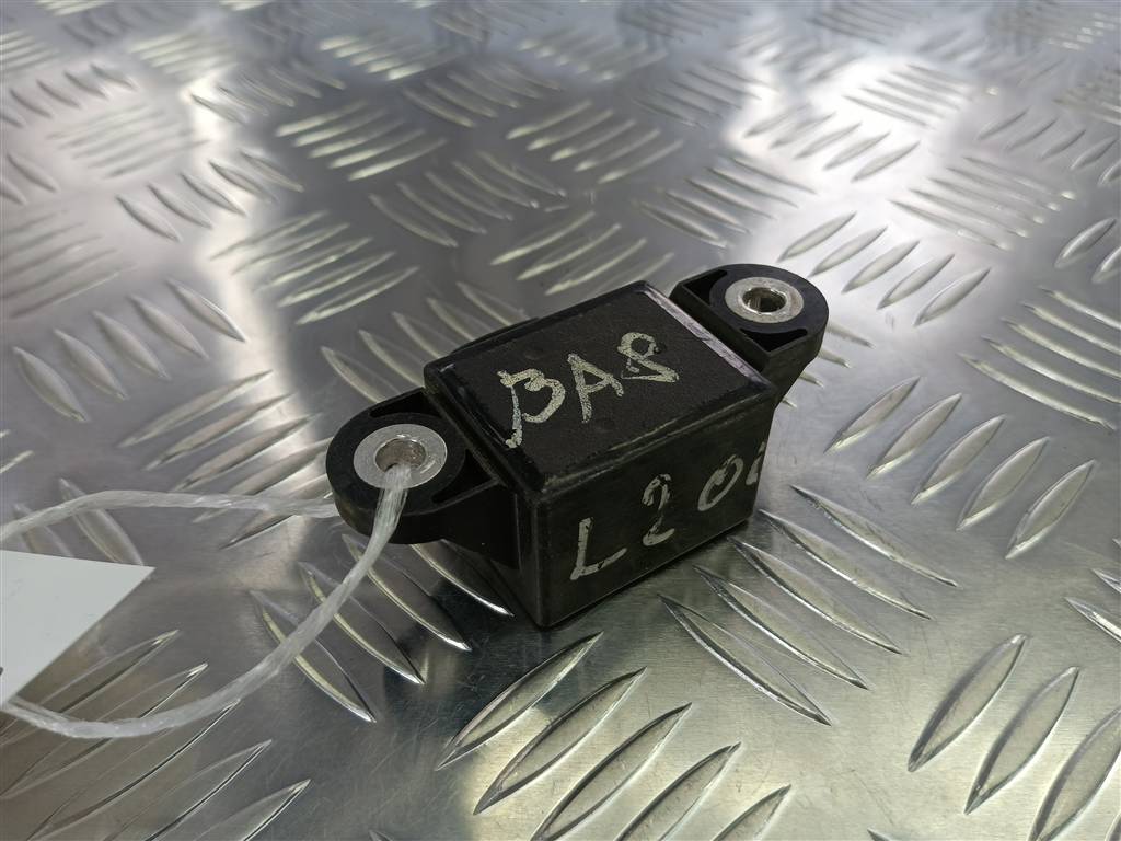 датчик ускорения MITSUBISHI L200  2.5 DI-D MT (136 л.с.)L200  IV (2006—2014) Пикап MN116715, 750 рублей, Москва