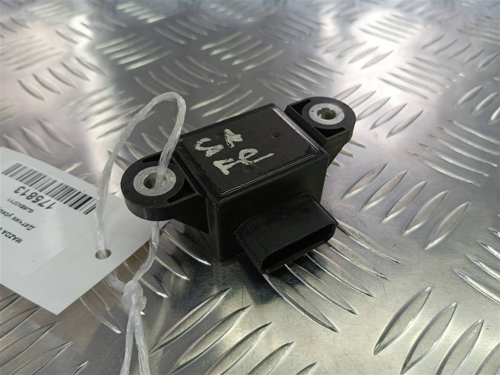 датчик ускорения MAZDA 6  GJ6E437Y1, 630 рублей, Москва