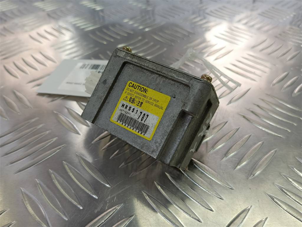 датчик удара (air bag) MITSUBISHI PAJERO  MR551787, 520 рублей, Москва