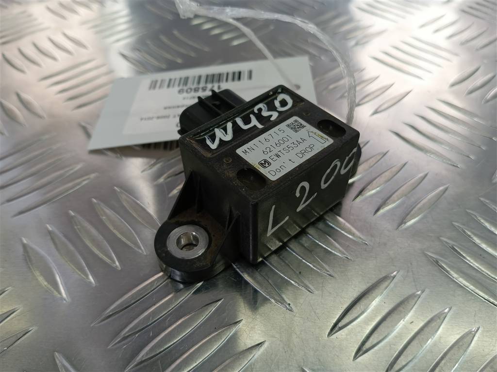 датчик ускорения MITSUBISHI L200  2.5 DI-D MT (136 л.с.)L200  IV (2006—2014) Пикап MN116715, 750 рублей, Москва