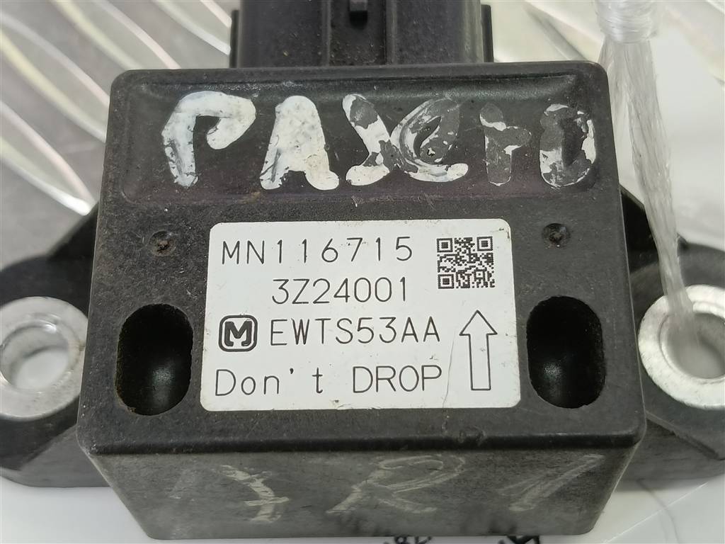 датчик ускорения MITSUBISHI PAJERO  MN116715, 750 рублей, Москва