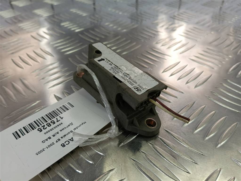 датчик удара (air bag) Hyundai SONATA 2.0 AT (144 л.с.)Sonata  V (2004—2007) Седан 959203D000, 520 рублей, Москва