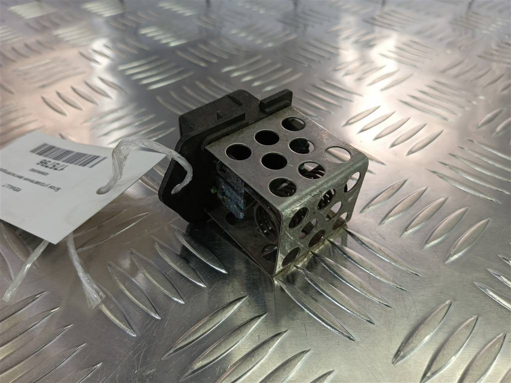 блок управления вентилятором Renault   8200045082, 2700 рублей, Москва