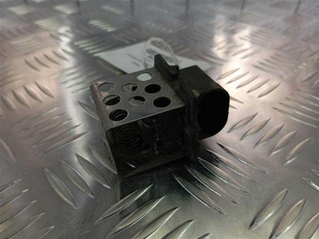 блок управления вентилятором Renault   8200045082, 2700 рублей, Москва