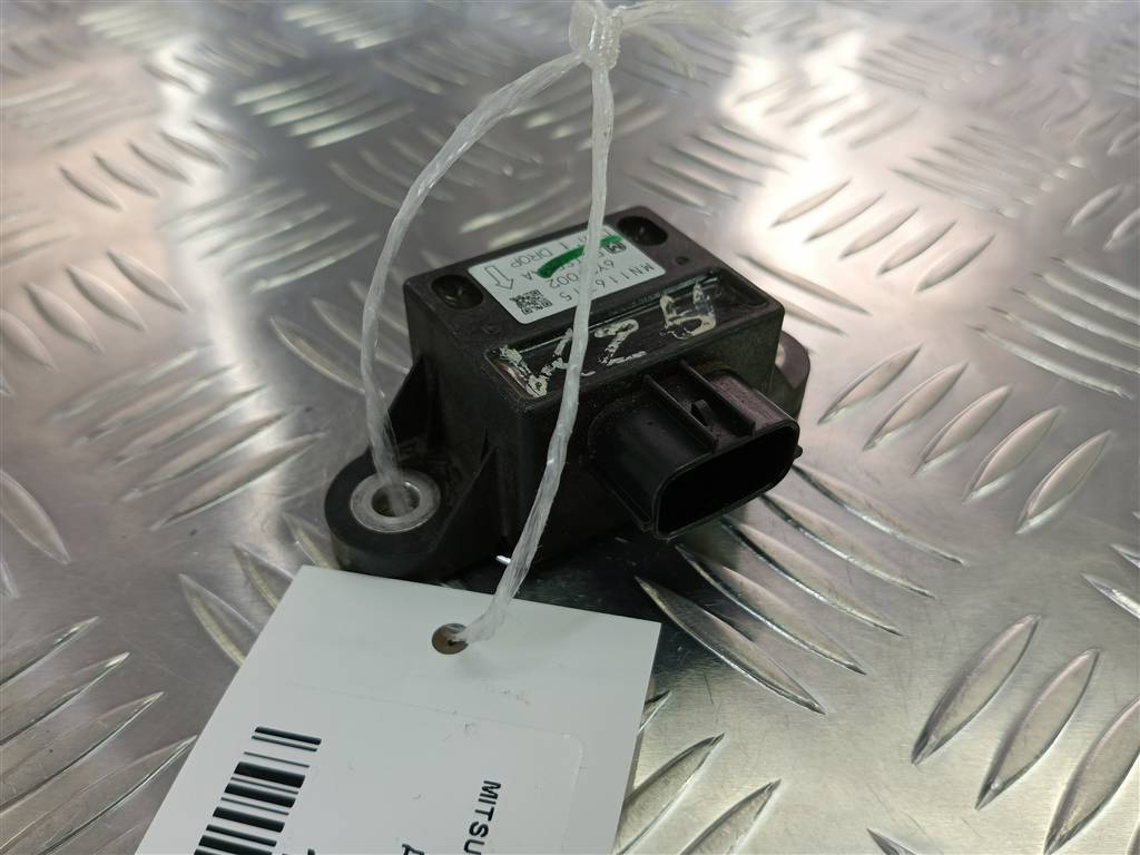 датчик ускорения MITSUBISHI L200   MN116715, 750 рублей, Москва