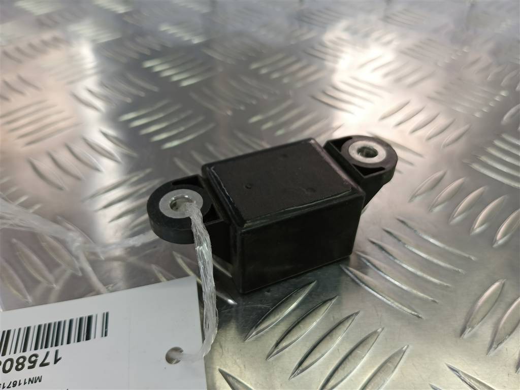 датчик ускорения MITSUBISHI L200   MN116715, 750 рублей, Москва