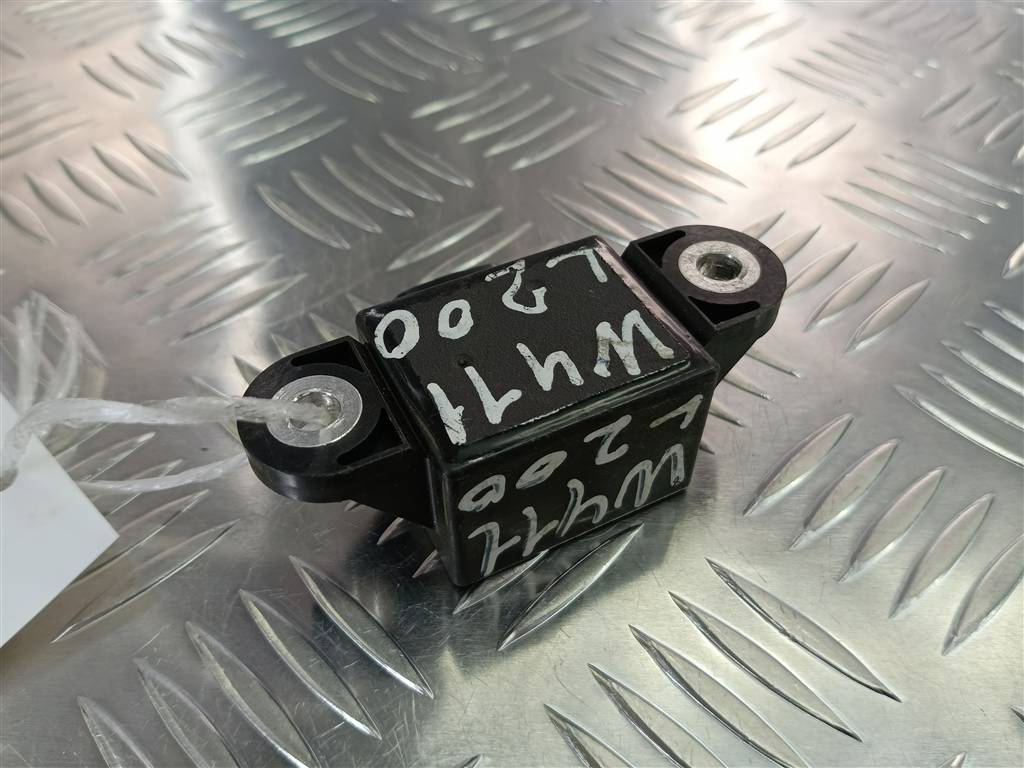 датчик ускорения MITSUBISHI L200  2.5 DI-D MT (136 л.с.)L200  IV (2006—2014) Пикап MN116715, 750 рублей, Москва