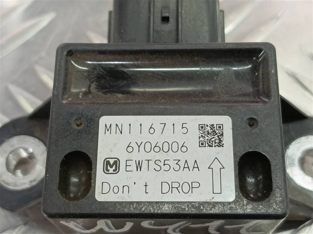 датчик ускорения MITSUBISHI L200  2.5 DI-D MT (136 л.с.)L200  IV (2006—2014) Пикап MN116715, 750 рублей, Москва