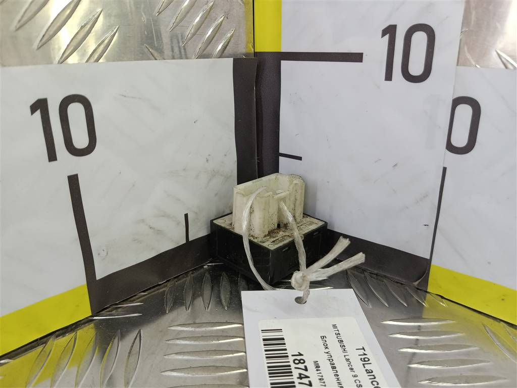 кнопка регулировки зеркал MITSUBISHI LANCER  MR417977, 520 рублей, Москва