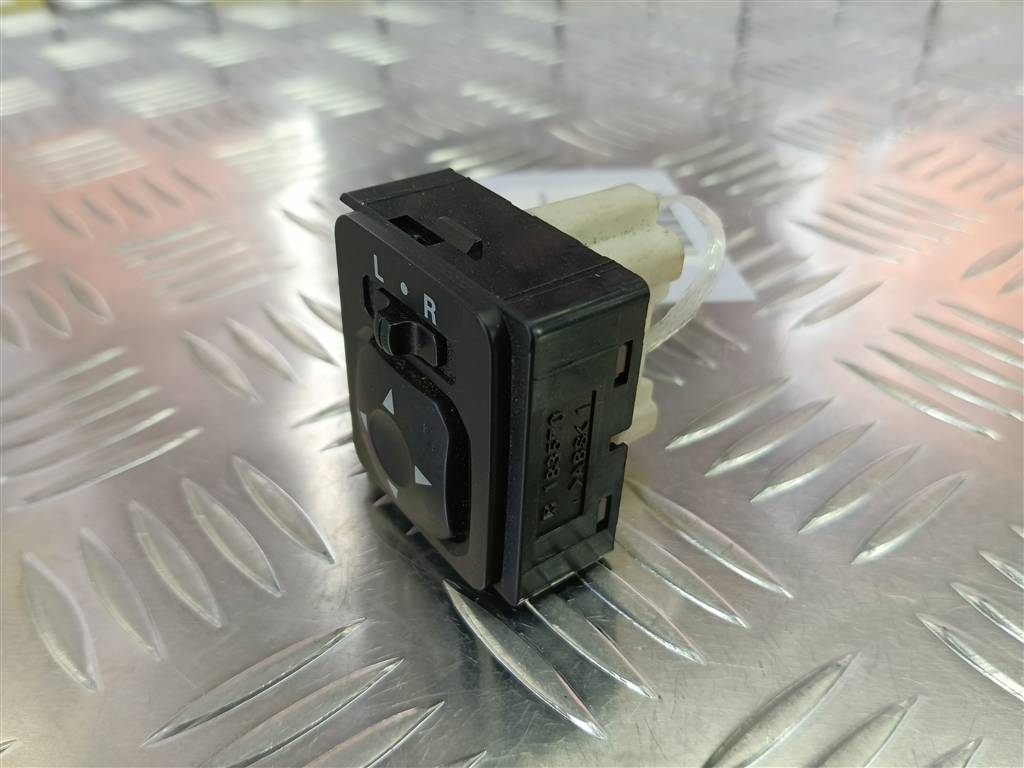 кнопка регулировки зеркал MITSUBISHI LANCER  MR417977, 520 рублей, Москва