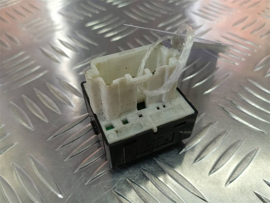 кнопка регулировки зеркал MITSUBISHI LANCER  MR417977, 520 рублей, Москва