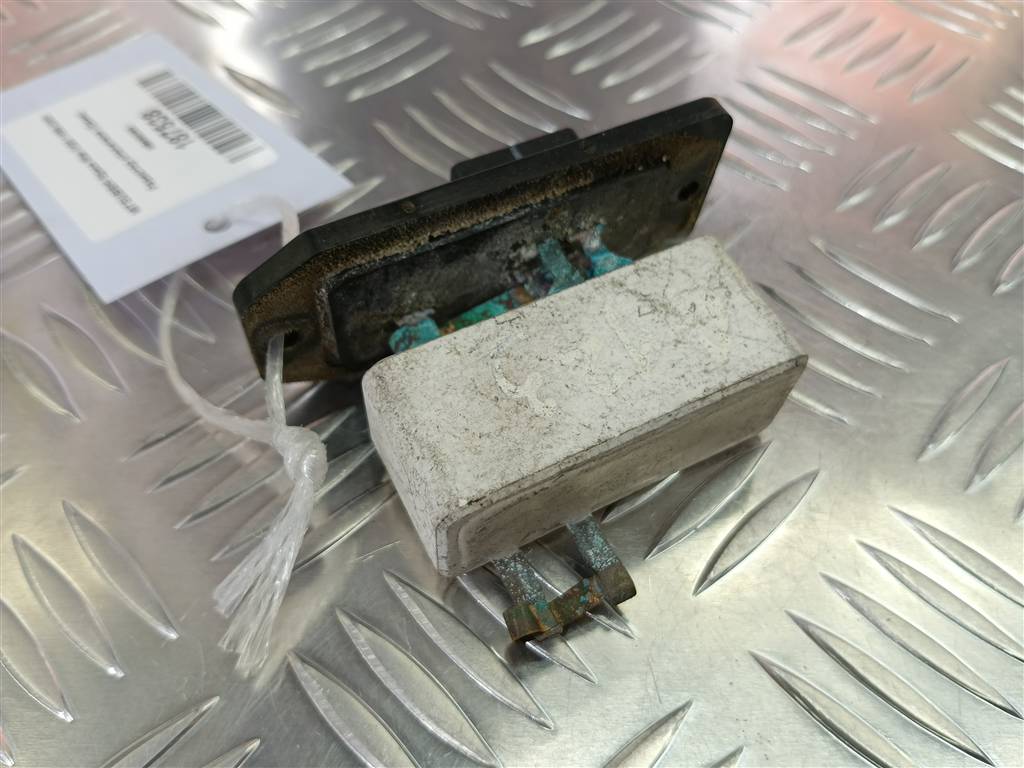 резистор отопителя (ежик) MITSUBISHI Space Star  MR460365, 1550 рублей, Москва