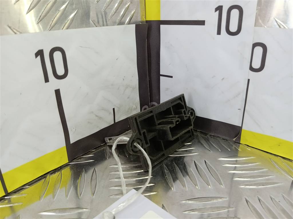 резистор отопителя (ежик) SUZUKI SX4 1.6 MT (125 л.с.)Swift  III (2004—2011) Хетчбэк 7414080J01, 520 рублей, Москва