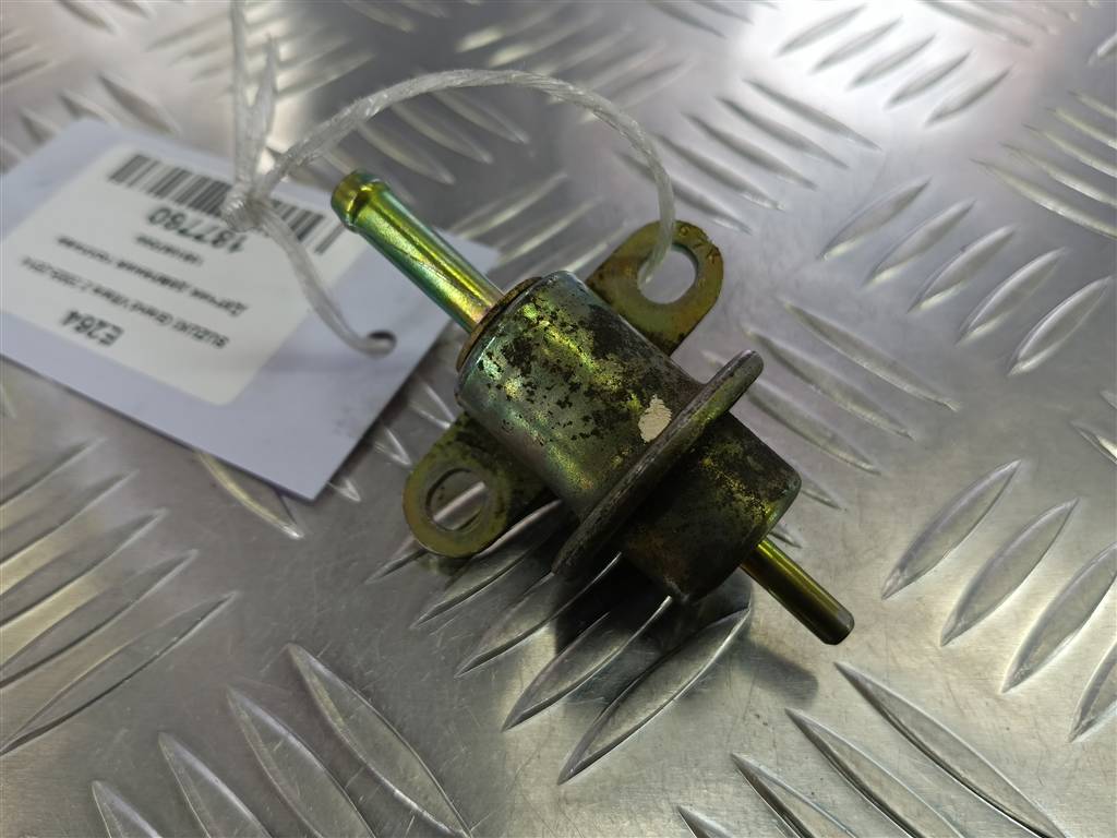 датчик давления топлива SUZUKI Grand Vitara 2.0 4WD MT (140 л.с.)Grand Vitara  II (2005—2008) Внедорожник 15610-67D00, 980 рублей, Москва