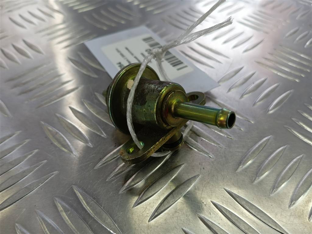 датчик давления топлива SUZUKI Grand Vitara 2.0 4WD MT (140 л.с.)Grand Vitara  II (2005—2008) Внедорожник 15610-67D00, 980 рублей, Москва