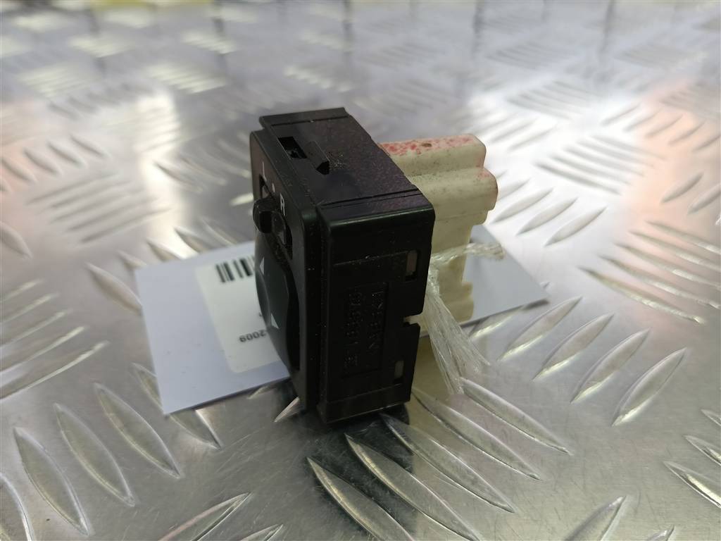 кнопка регулировки зеркал MITSUBISHI LANCER  MR417977, 520 рублей, Москва