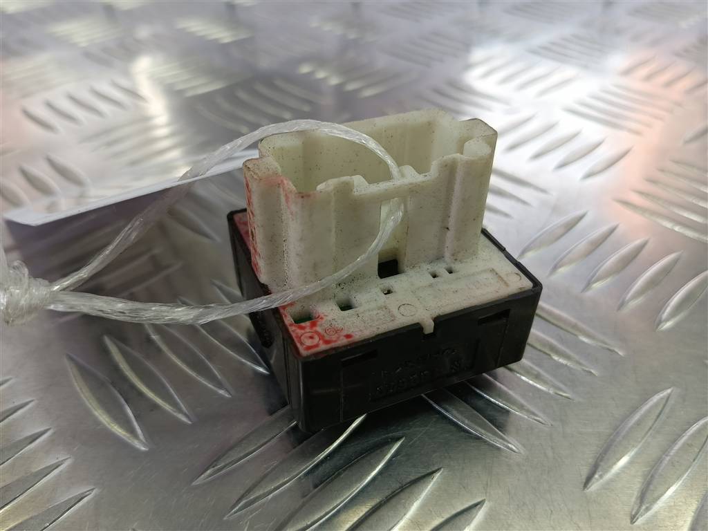 кнопка регулировки зеркал MITSUBISHI LANCER  MR417977, 520 рублей, Москва