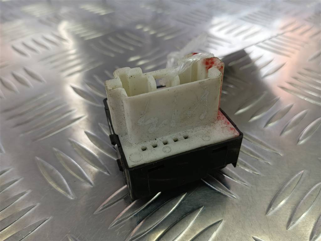 кнопка регулировки зеркал MITSUBISHI LANCER  MR417977, 520 рублей, Москва