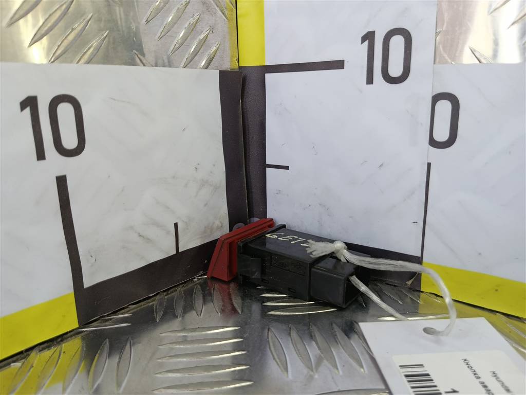 кнопка аварийной сигнализации Hyundai GETZ  937901C000, 520 рублей, Москва