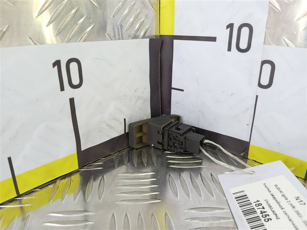 кнопка аварийной сигнализации SUZUKI IGNIS 1.5 MT (99 л.с.)Ignis  II (2003—2008) Хетчбэк 3743062JA0P4Z, 520 рублей, Москва