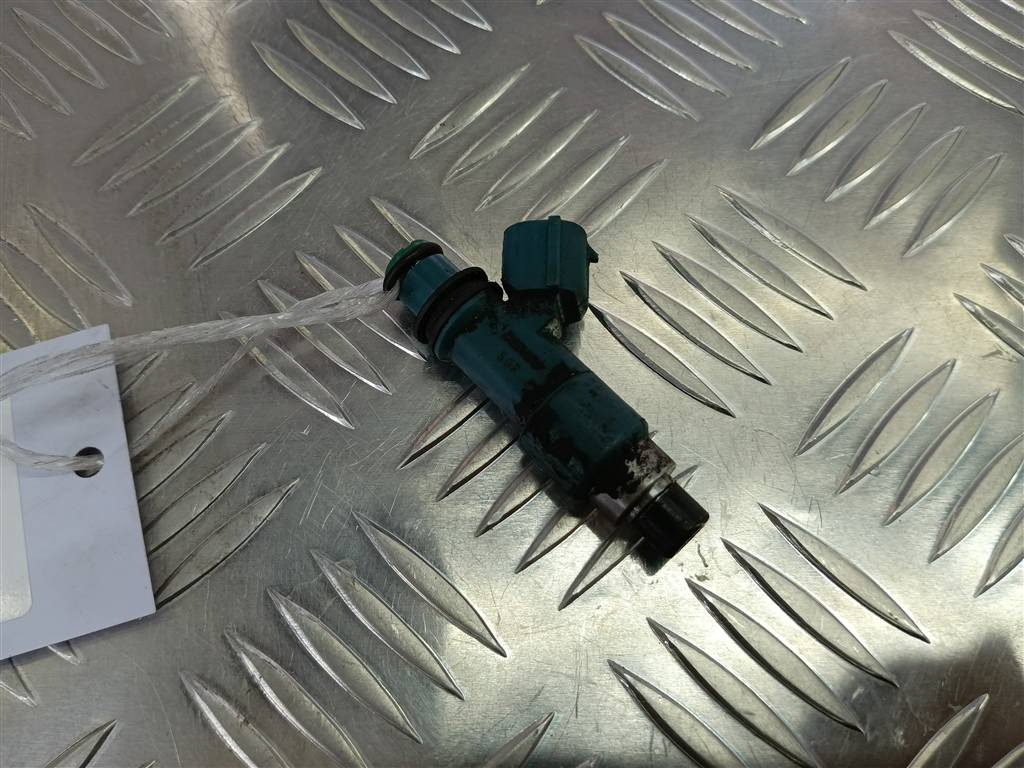 форсунка топливная SUZUKI Grand Vitara 2.0 4WD MT (140 л.с.)Grand Vitara  II (2005—2008) Внедорожник 1571065J00, 750 рублей, Москва