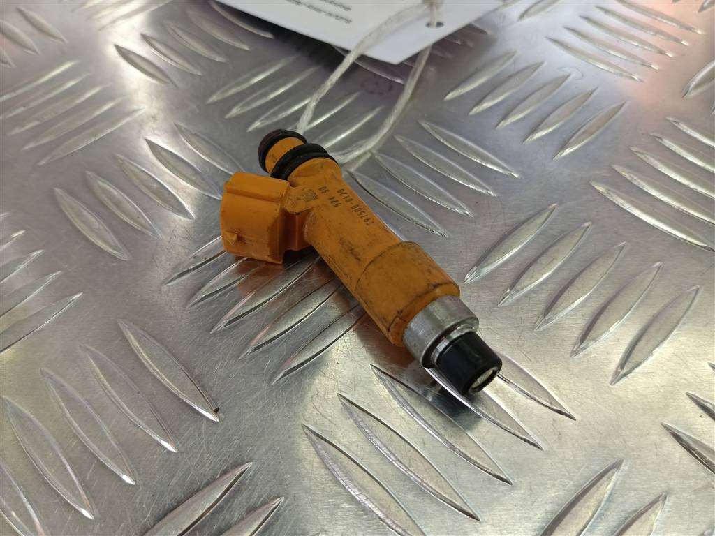 форсунка топливная SUZUKI JIMNY  1571086G00, 630 рублей, Москва