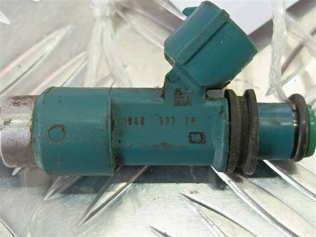 форсунка топливная SUZUKI Grand Vitara 2.0 4WD MT (140 л.с.)Grand Vitara  II (2005—2008) Внедорожник 1571065J00, 750 рублей, Москва