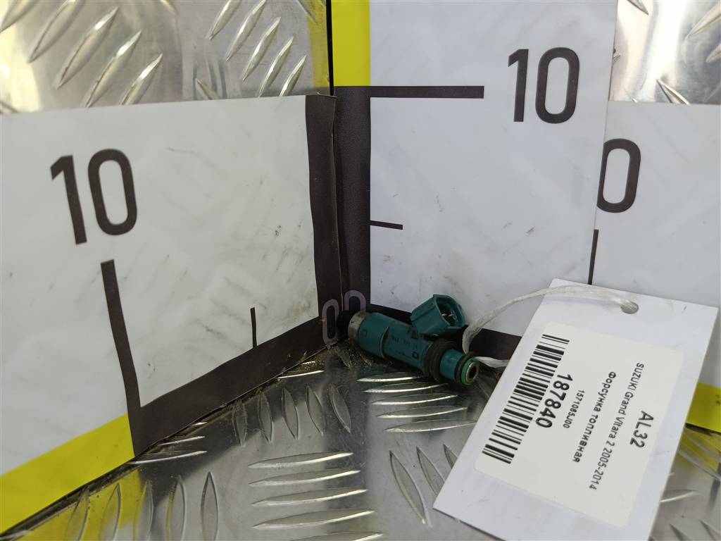 форсунка топливная SUZUKI Grand Vitara 2.0 4WD MT (140 л.с.)Grand Vitara  II (2005—2008) Внедорожник 1571065J00, 750 рублей, Москва