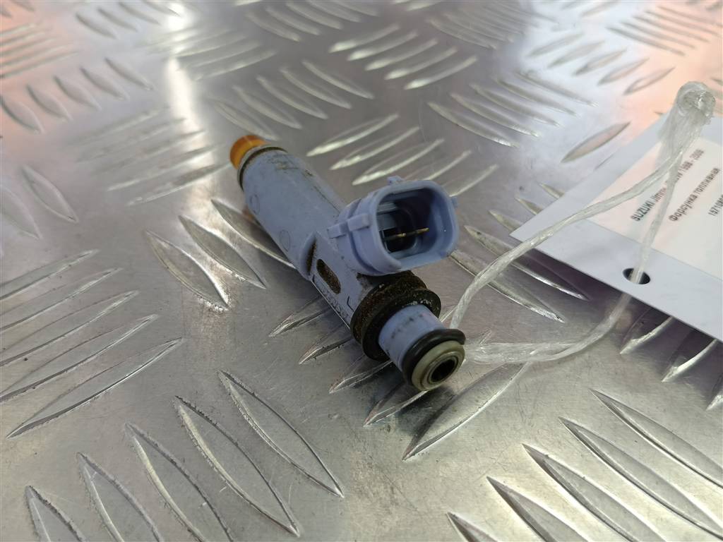 форсунка топливная SUZUKI JIMNY  1571080G01, 750 рублей, Москва