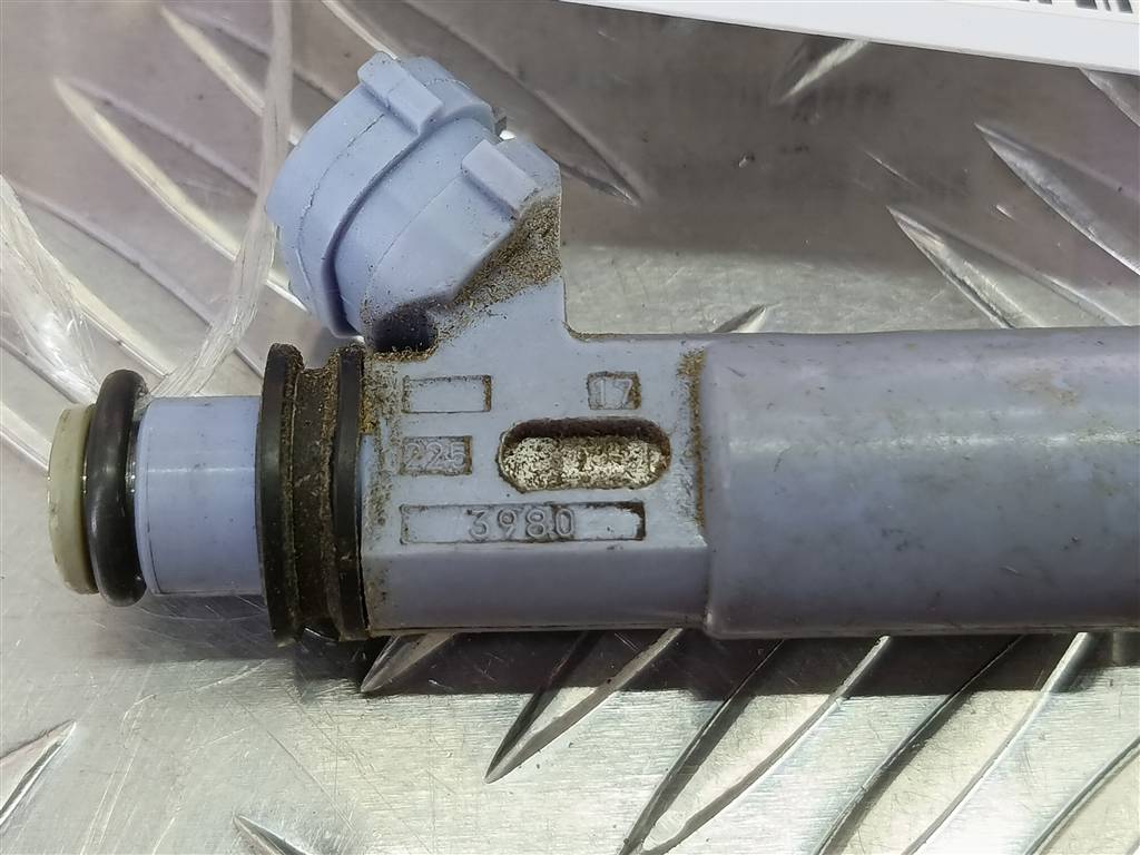 форсунка топливная SUZUKI JIMNY  1571080G01, 750 рублей, Москва