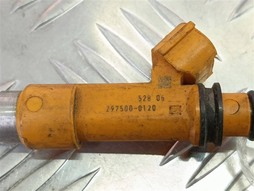 форсунка топливная SUZUKI JIMNY  1571086G00, 630 рублей, Москва