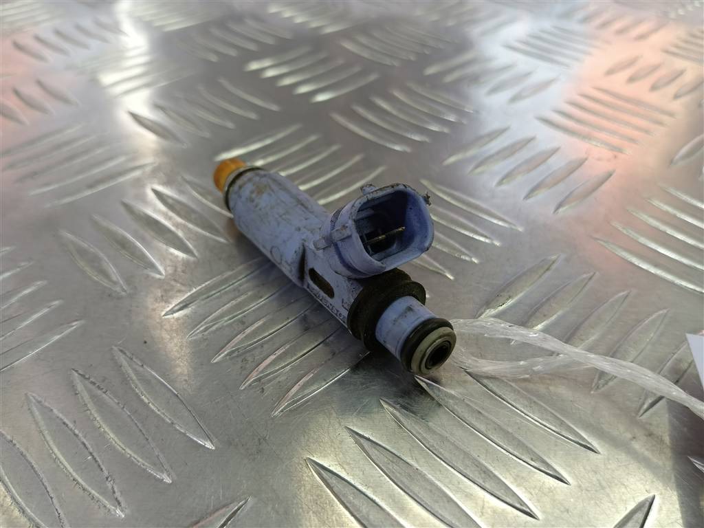 форсунка топливная SUZUKI JIMNY  1571080G01, 750 рублей, Москва