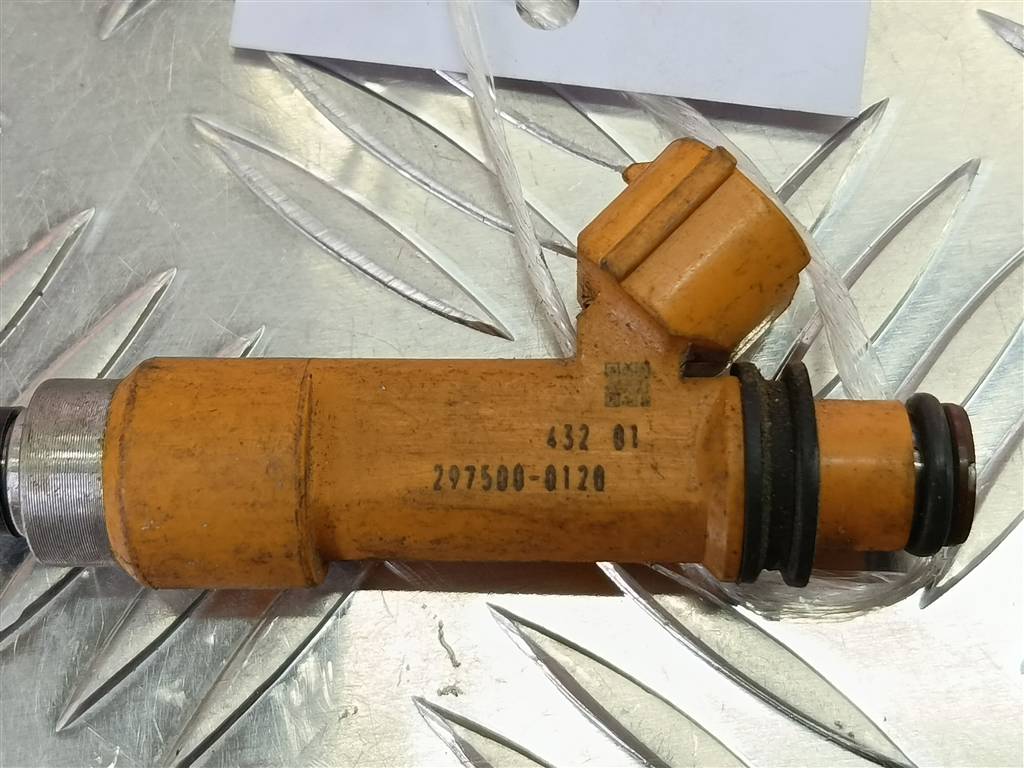 форсунка топливная SUZUKI JIMNY  1571086G00, 630 рублей, Москва