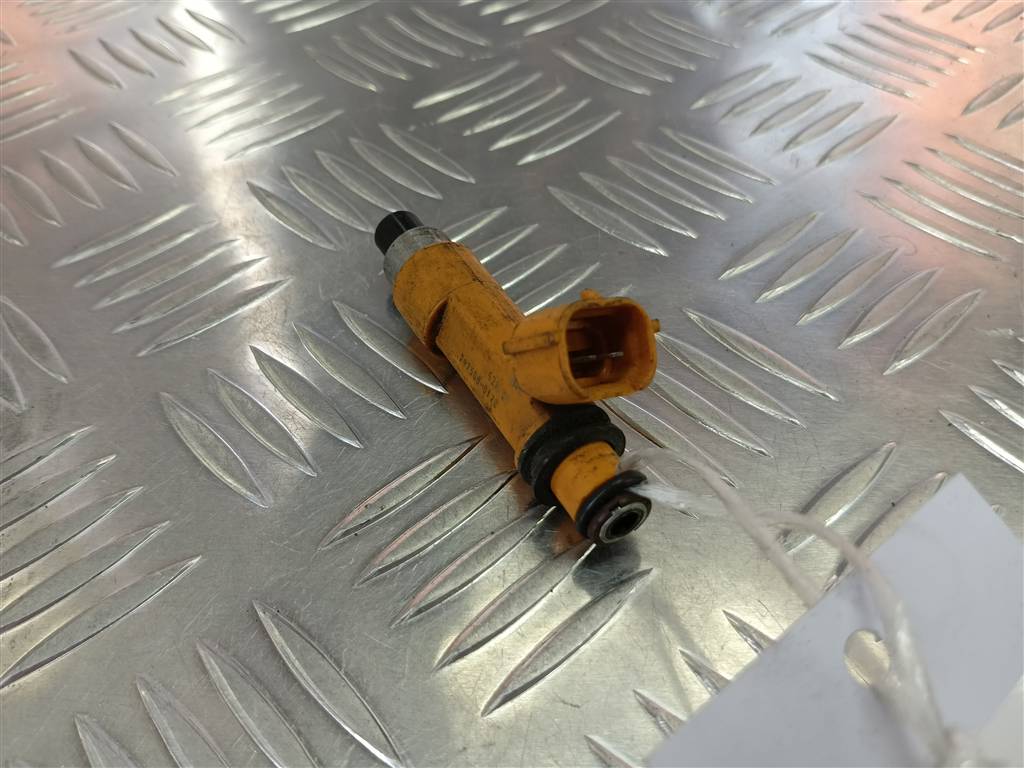 форсунка топливная SUZUKI JIMNY  1571086G00, 630 рублей, Москва