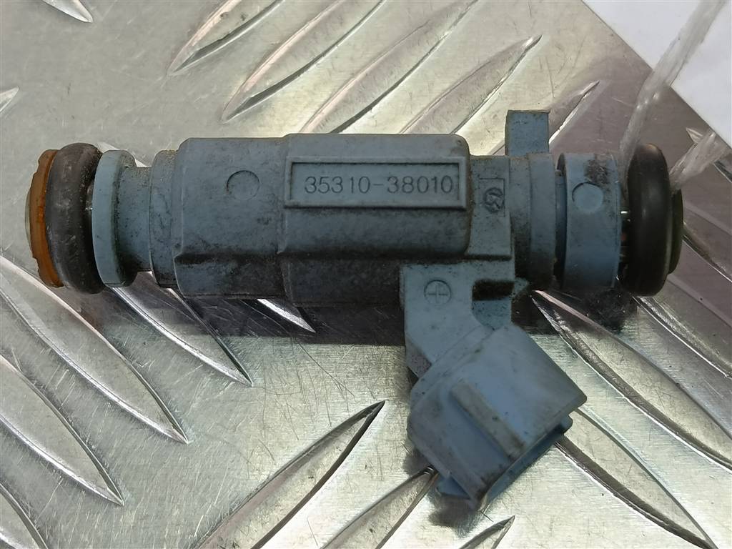 форсунка топливная Hyundai SANTA FE  3531038010, 1670 рублей, Москва