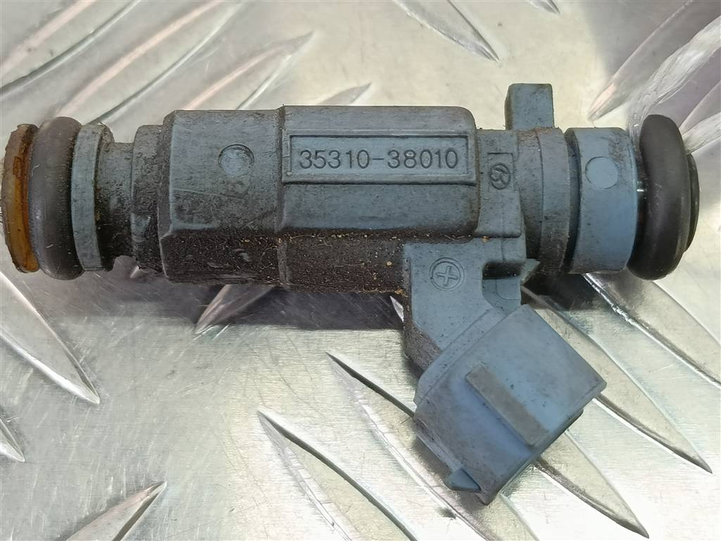 форсунка топливная Hyundai SANTA FE  3531038010, 1670 рублей, Москва