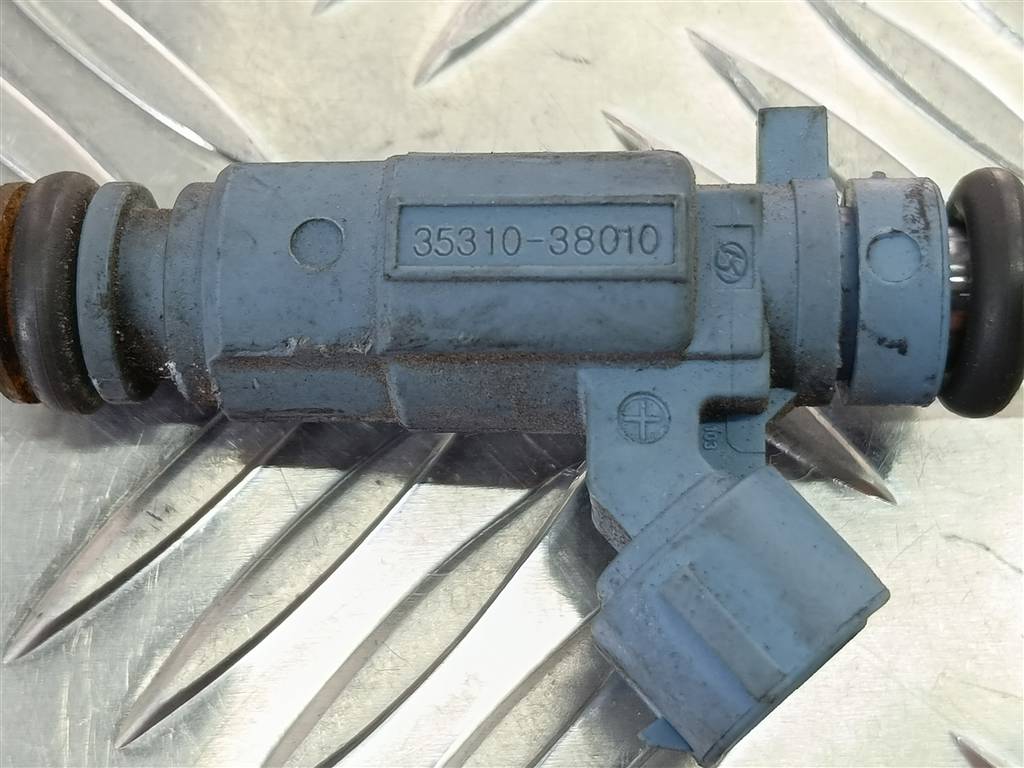 форсунка топливная Hyundai SANTA FE  3531038010, 1670 рублей, Москва