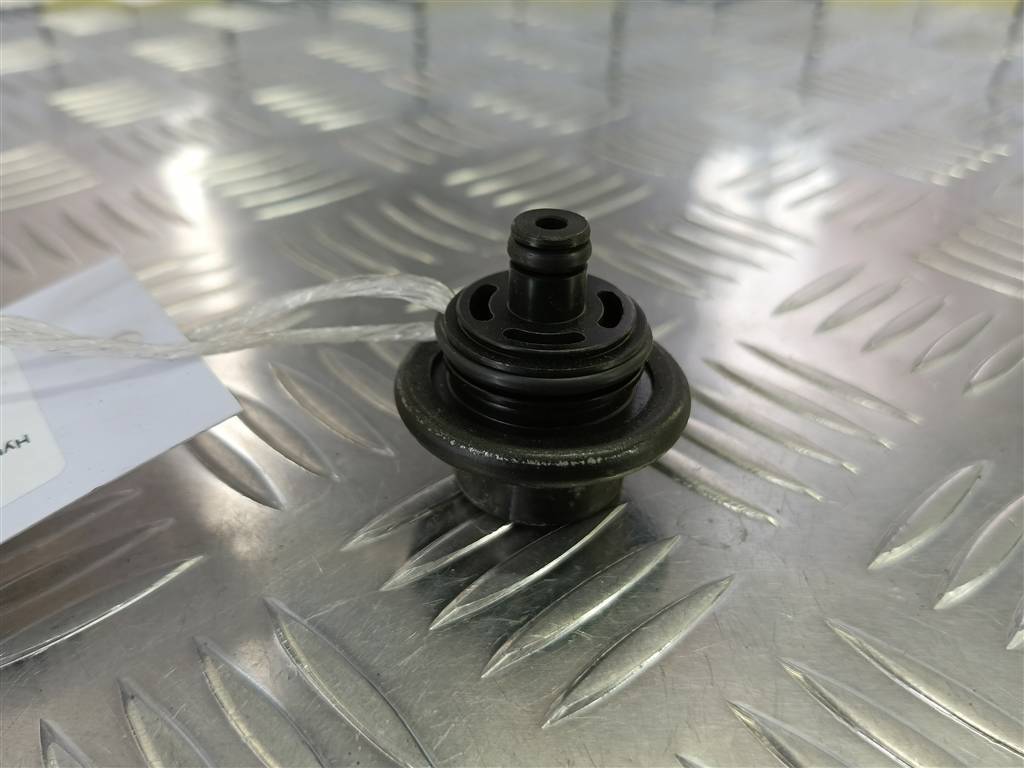 датчик давления топлива Hyundai SANTA FE  3530138300A, 1210 рублей, Москва