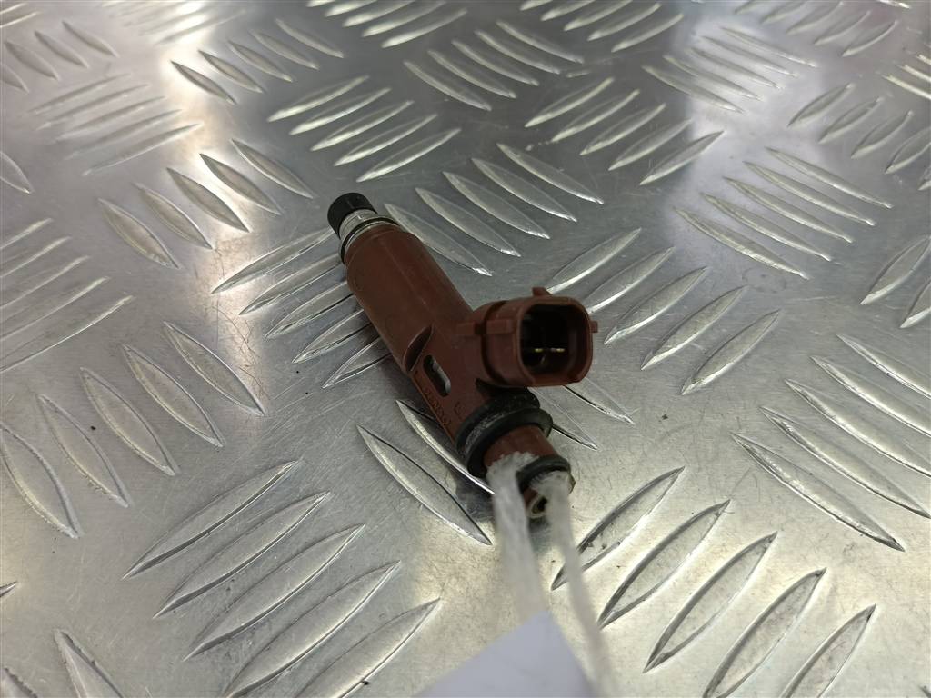 форсунка топливная SUZUKI LIANA  1571054G00, 630 рублей, Москва