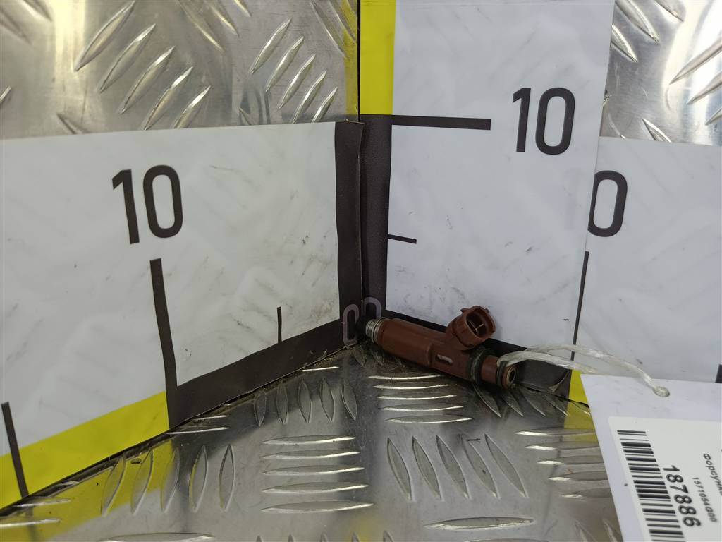 форсунка топливная SUZUKI LIANA  1571054G00, 630 рублей, Москва