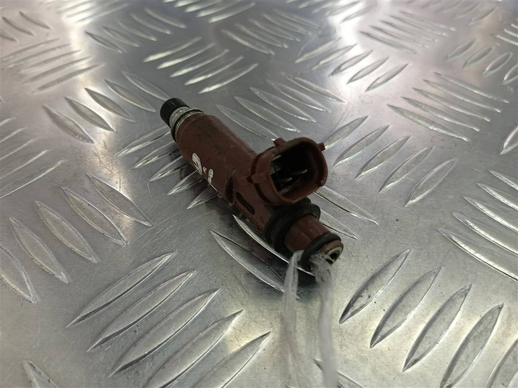 форсунка топливная SUZUKI LIANA 1.6 MT (103 л.с.)Liana  I (2001—2006) Седан 1571054G00, 630 рублей, Москва