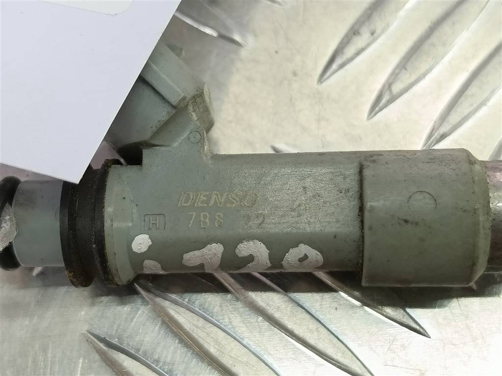 форсунка топливная SUZUKI Grand Vitara 1.6 4WD MT (106 л.с.)Grand Vitara  II (2005—2008) Внедорожник 1571064J00, 630 рублей, Москва