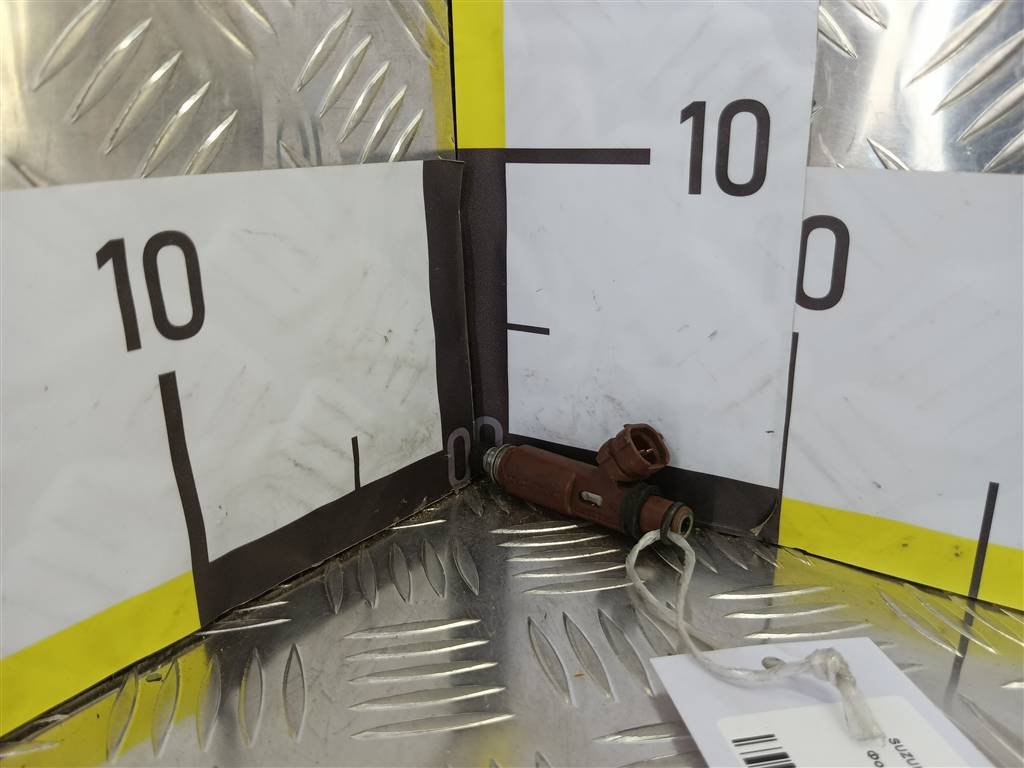 форсунка топливная SUZUKI LIANA  1571054G00, 630 рублей, Москва