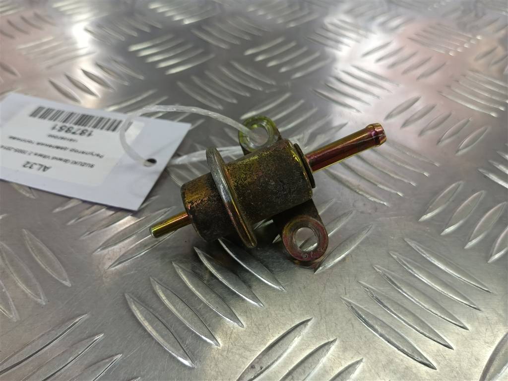 датчик давления топлива SUZUKI Grand Vitara 2.0 4WD MT (140 л.с.)Grand Vitara  II (2005—2008) Внедорожник 15610-67D00, 980 рублей, Москва