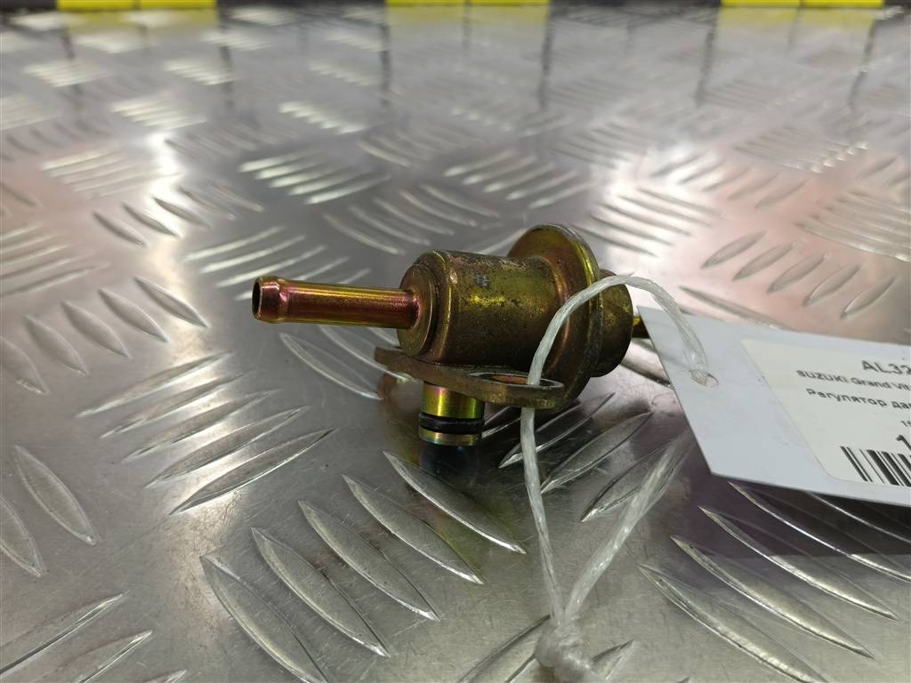 датчик давления топлива SUZUKI Grand Vitara 2.0 4WD MT (140 л.с.)Grand Vitara  II (2005—2008) Внедорожник 15610-67D00, 980 рублей, Москва