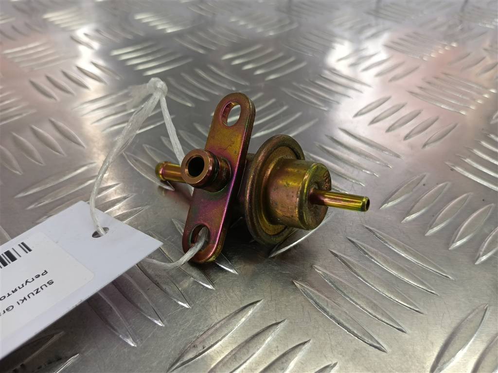 датчик давления топлива SUZUKI Grand Vitara 1.6 4WD MT (106 л.с.)Grand Vitara  II (2005—2008) Внедорожник 15610-67D00, 980 рублей, Москва