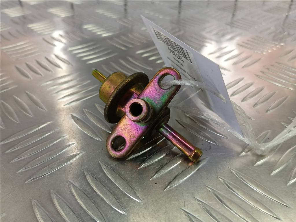 датчик давления топлива SUZUKI Grand Vitara 1.6 4WD MT (106 л.с.)Grand Vitara  II (2005—2008) Внедорожник 15610-67D00, 980 рублей, Москва